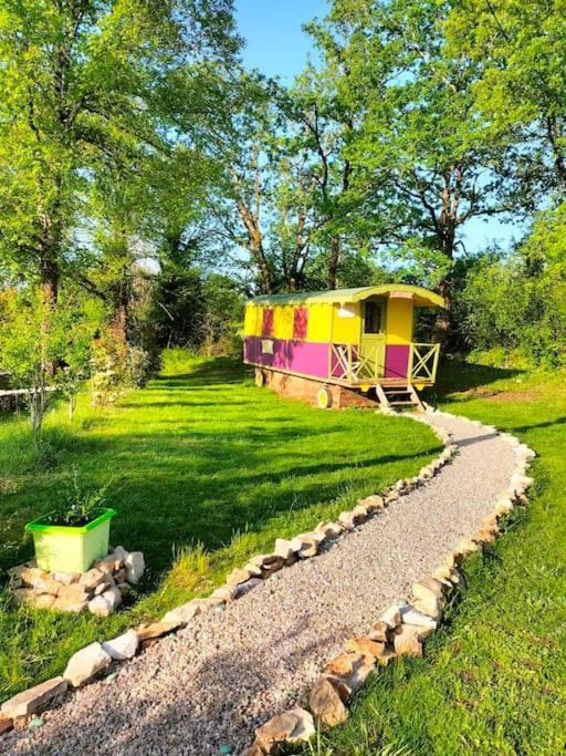 Jolie Roulotte Villa Issendolus Ngoại thất bức ảnh